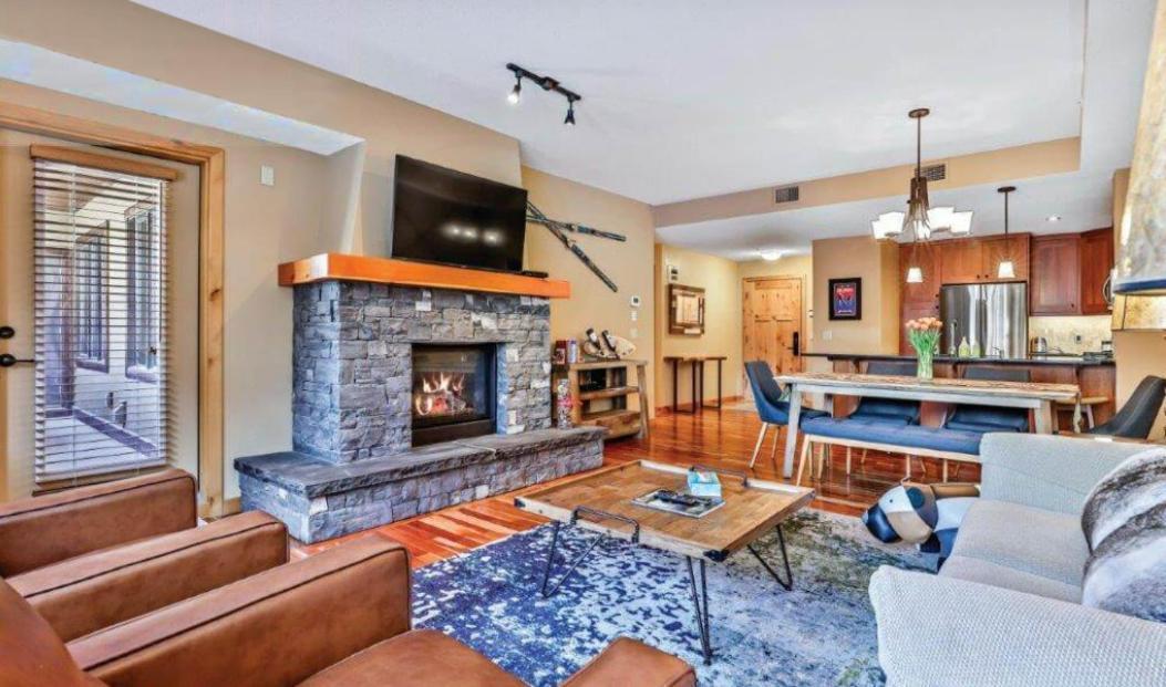 Luxurious Rundle Cliffs Lodge In Spring Creek Canmore Zewnętrze zdjęcie